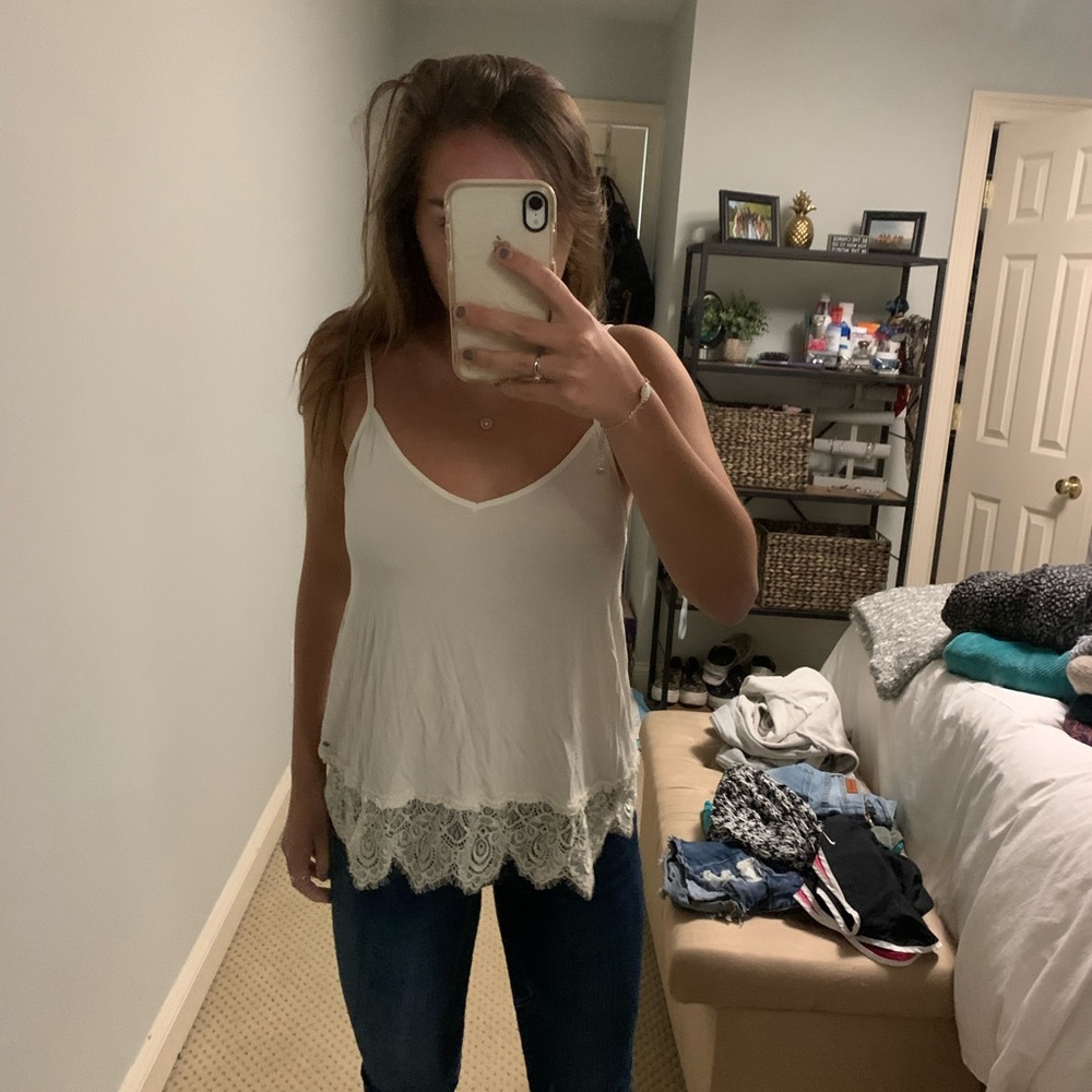 White tank top with lace on bottom